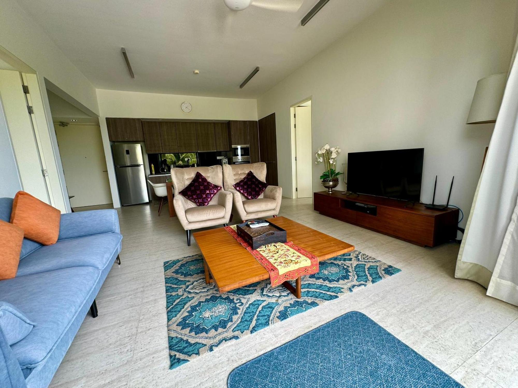 By The Sea- Pool And Sea View Appartement Batu Feringgi Buitenkant foto