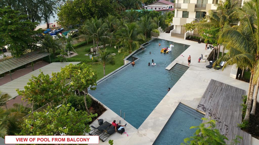 By The Sea- Pool And Sea View Appartement Batu Feringgi Buitenkant foto