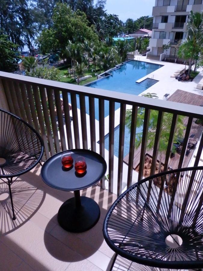 By The Sea- Pool And Sea View Appartement Batu Feringgi Buitenkant foto